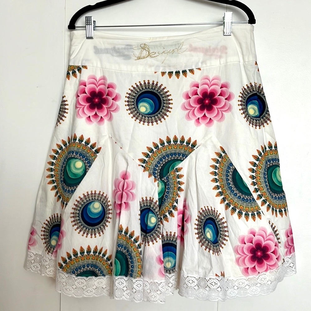 Desigual skirt size 40.